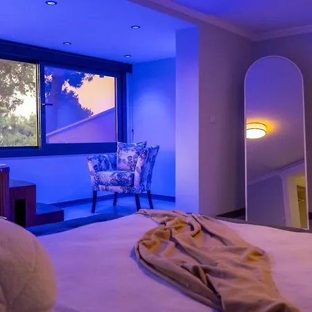 Private In The Forest With Pool And Jacuzzi Villa