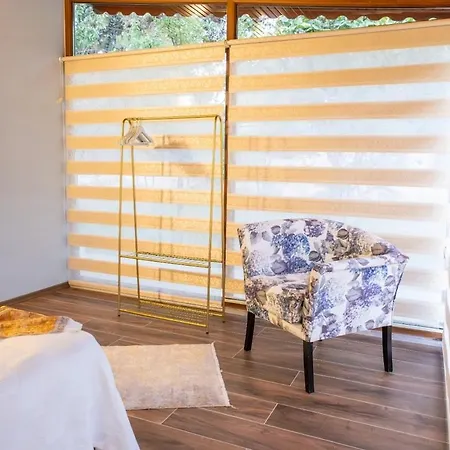 Private In The Forest With Pool And Jacuzzi Villa *